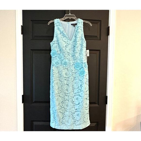 Maggy London Women's Rose Garden Lace Cocktail Sheath - Picture 2 of 9